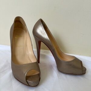 Christian Louboutin - Gold Bronzed - 120mm - Size 41.5